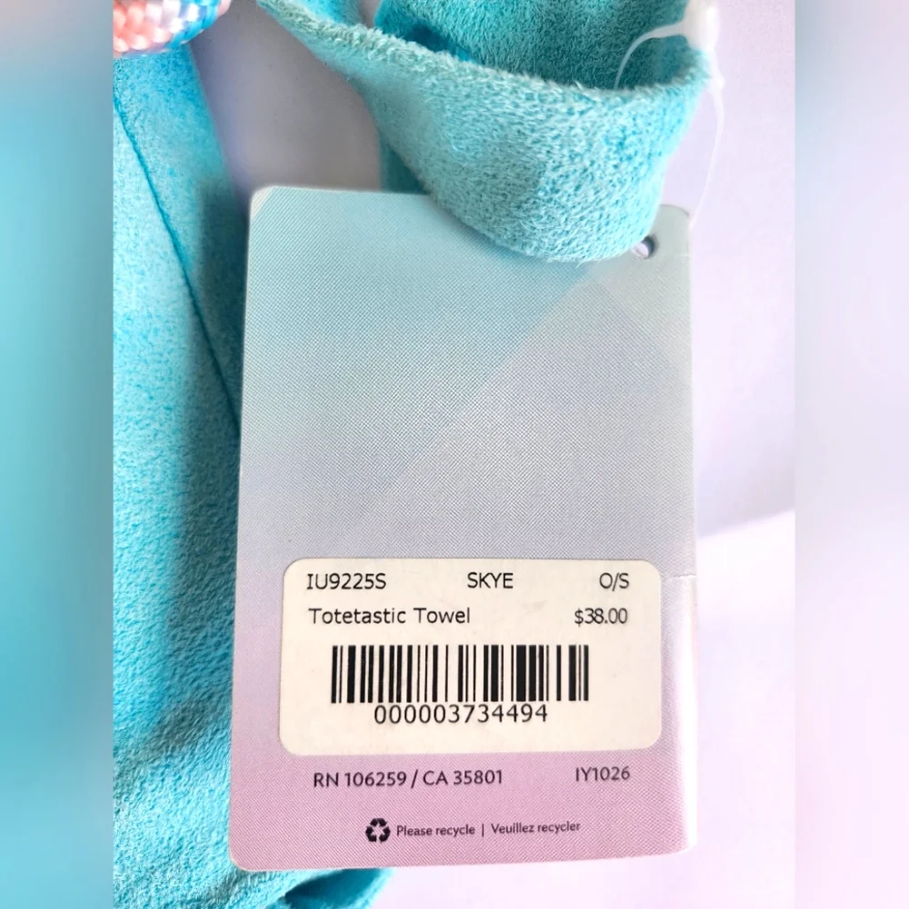 Lululemon Totetastic Towel Skye - Picture 4 of 6